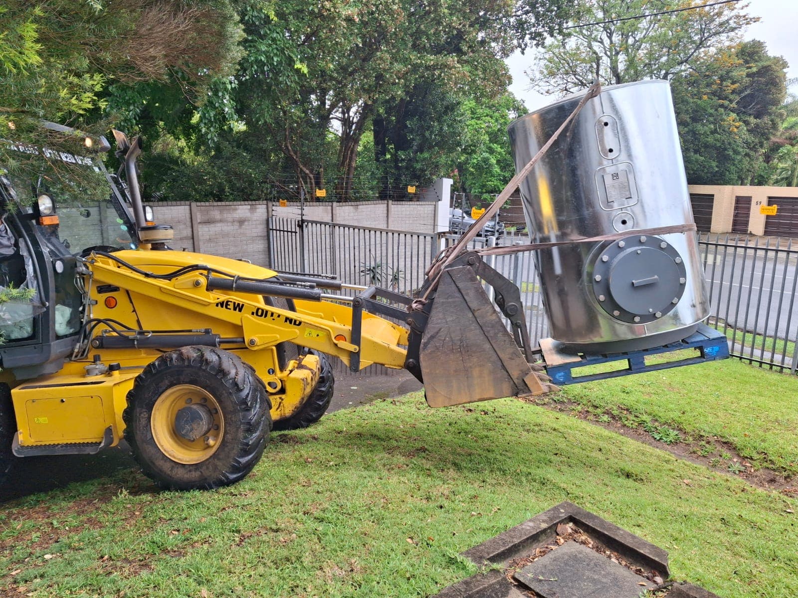 Selborne High School – Hot Water Tank Installation - Thermostatic mixing valve installation