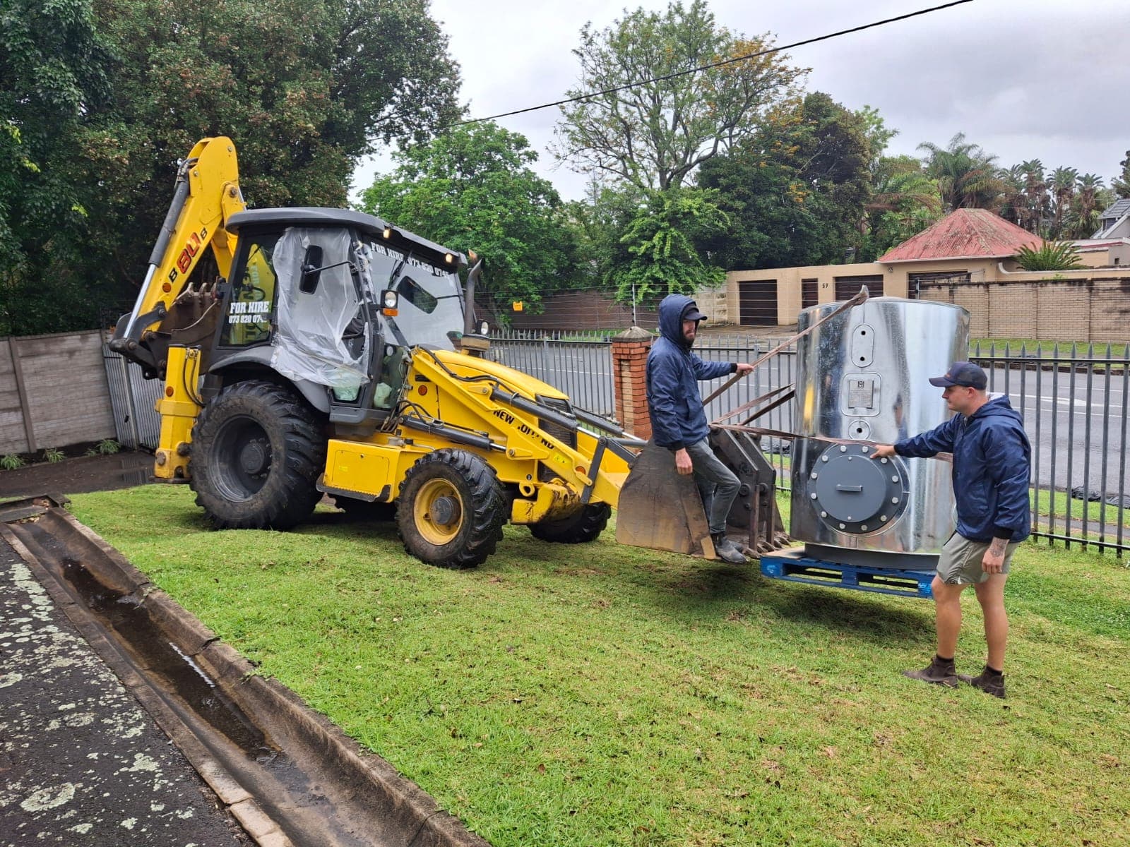 Selborne High School – Hot Water Tank Installation - High-capacity hot water tank rigging