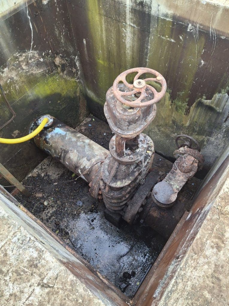 Amatola Water – Nahoon Dam Pipe Repairs - Corrosion-resistant coating application
